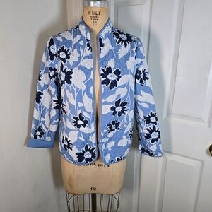 Floral Blue and White‎ Women's Reversable Quilted Jacket M